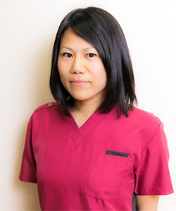 小林 優子